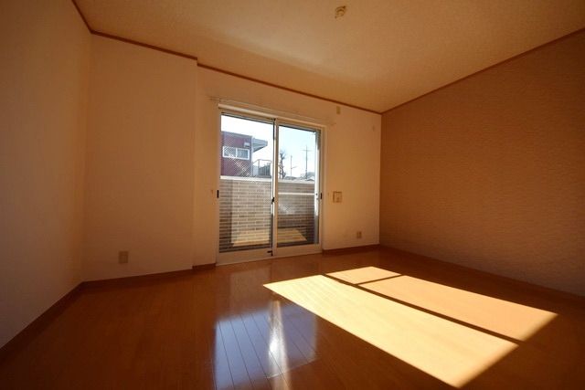 居室・リビング　★日当たりの良いリビングです★