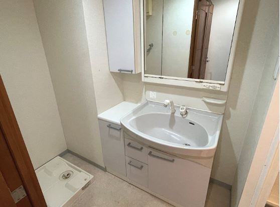 洗面設備　★忙しい朝も便利な独立洗面台★