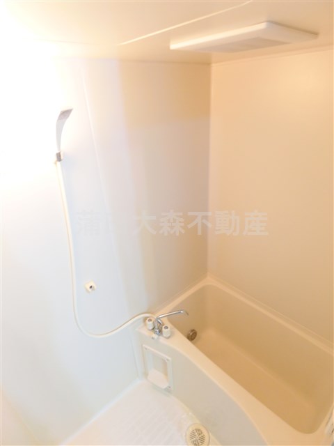 バス・シャワールーム　追焚付きのお風呂　バスルーム