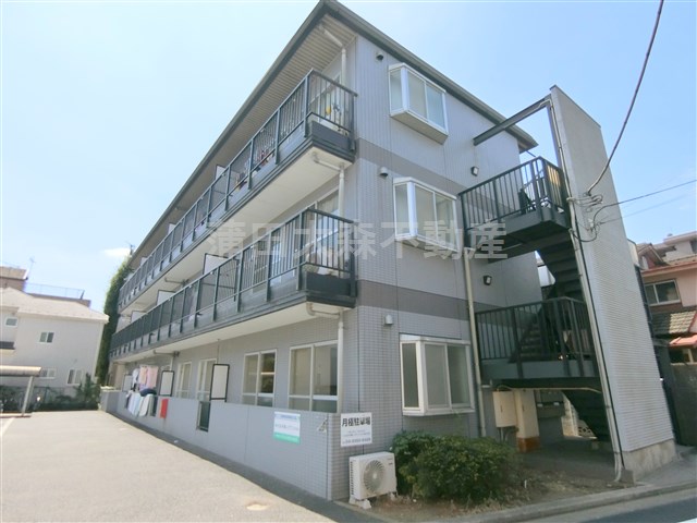 建物外観　2000年3月築　鉄骨造地上3階建て賃貸マンション 東京都大