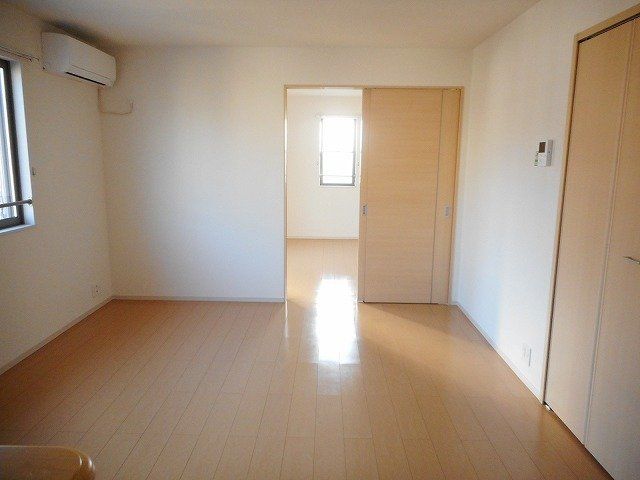 居室・リビング　★2面採光　洋室★