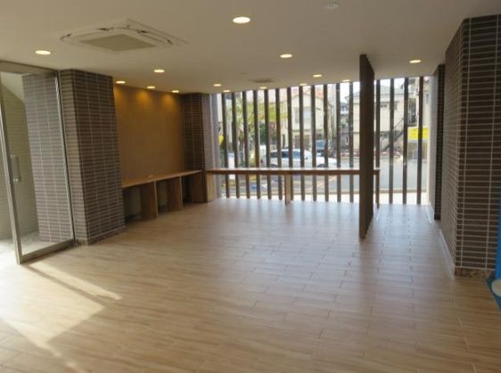 エントランス　共用部分も大変綺麗★