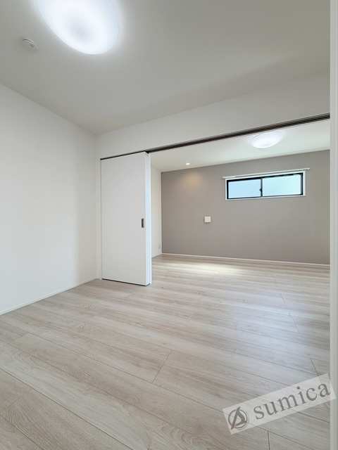 その他　ホワイトベースで明るい内装♪