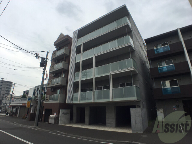 建物外観　札幌市中央区南９条西「コローレ南９条」
