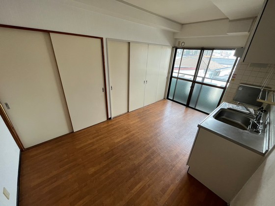 居室・リビング　※別部屋の写真です