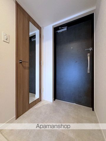 地下鉄御堂筋線 心斎橋駅 徒歩13分 19階建 築1年の玄関写真