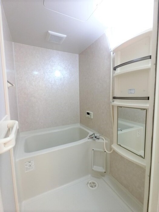 バス・シャワールーム　浴室