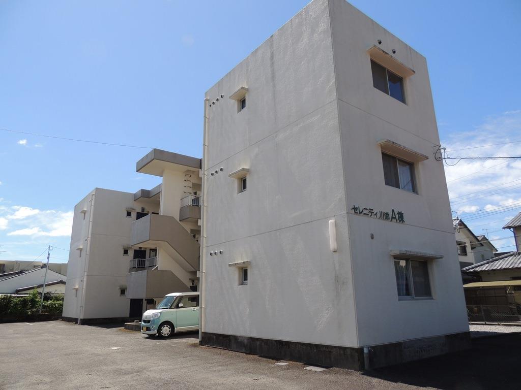 建物外観　セレニティ川添A棟の外観です。