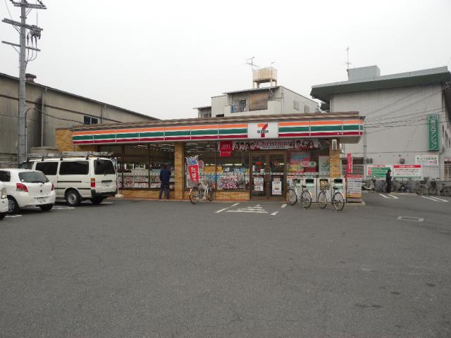 コンビニ　セブンイレブン（コンビニ）まで1075m