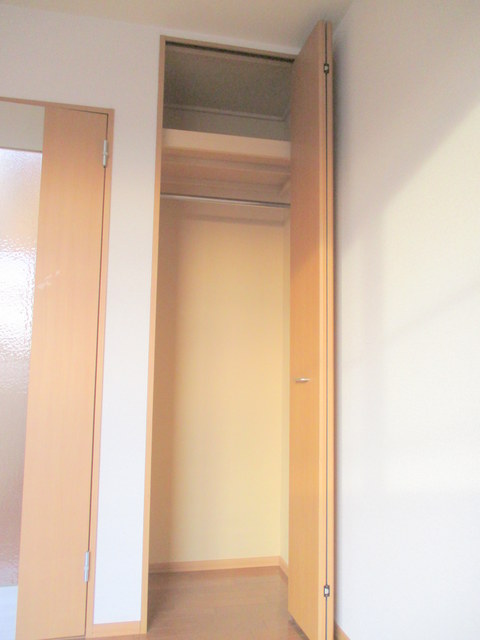 収納　縦長のクロゼット
