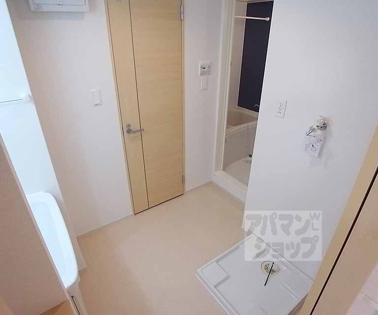 その他設備　室内洗濯機置き場。
