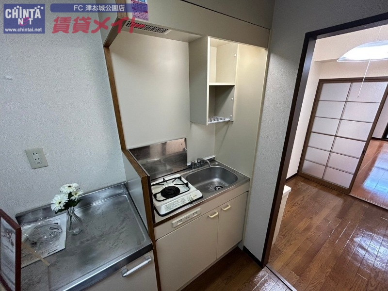 キッチン　同じ物件、別部屋の写真です