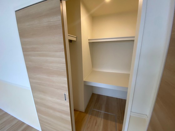 収納　※別部屋の写真です