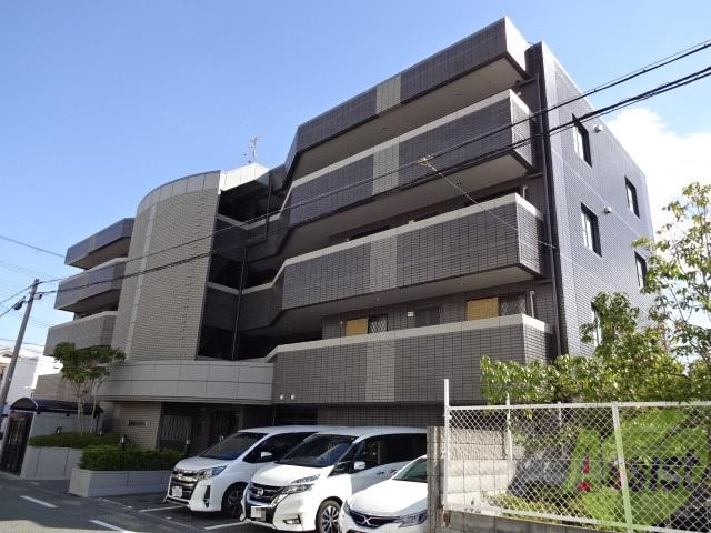 建物外観　豊中市中桜塚「三隆（２）コーポラス」