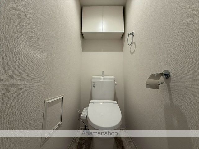 地下鉄谷町線 谷町六丁目駅 徒歩4分 15階建 築1年のトイレ写真