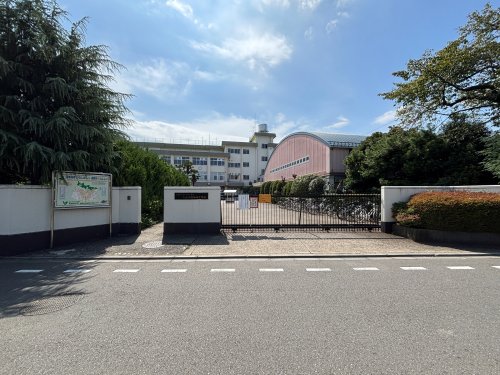 中学校　第四中学校（中学校）まで669m