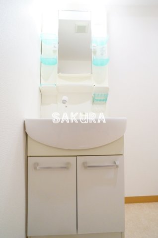 洗面設備　忙しい朝には欠かせない洗面所です♪
