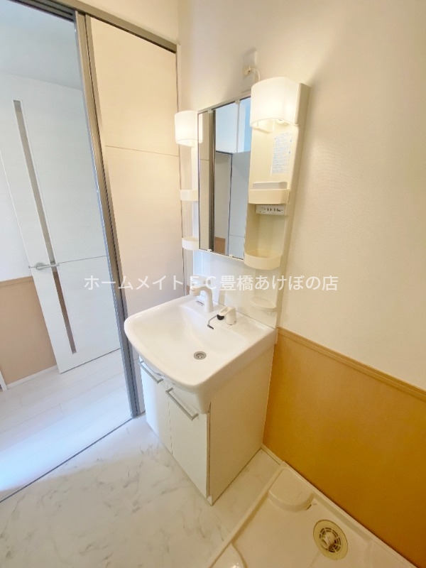 洗面設備　同型別部屋写真