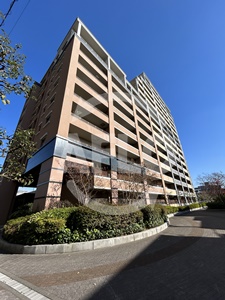 建物外観　ライオンズガーデン城東　外観