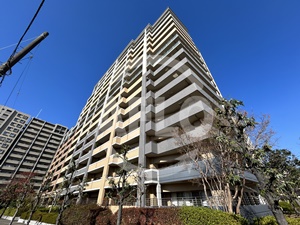 建物外観　ライオンズガーデン城東　外観