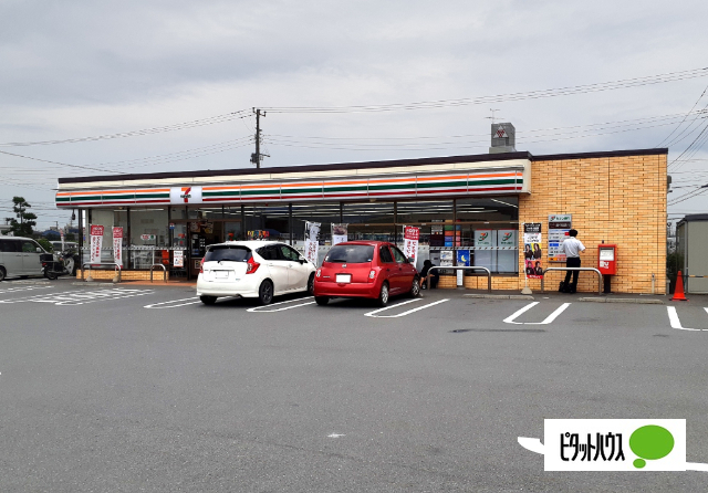 コンビニ　セブンイレブン富士市八代町店（コンビニ）まで618m