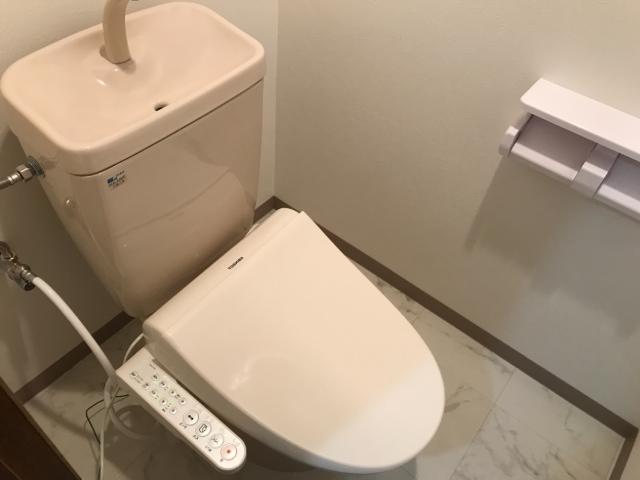 トイレ　トイレ
