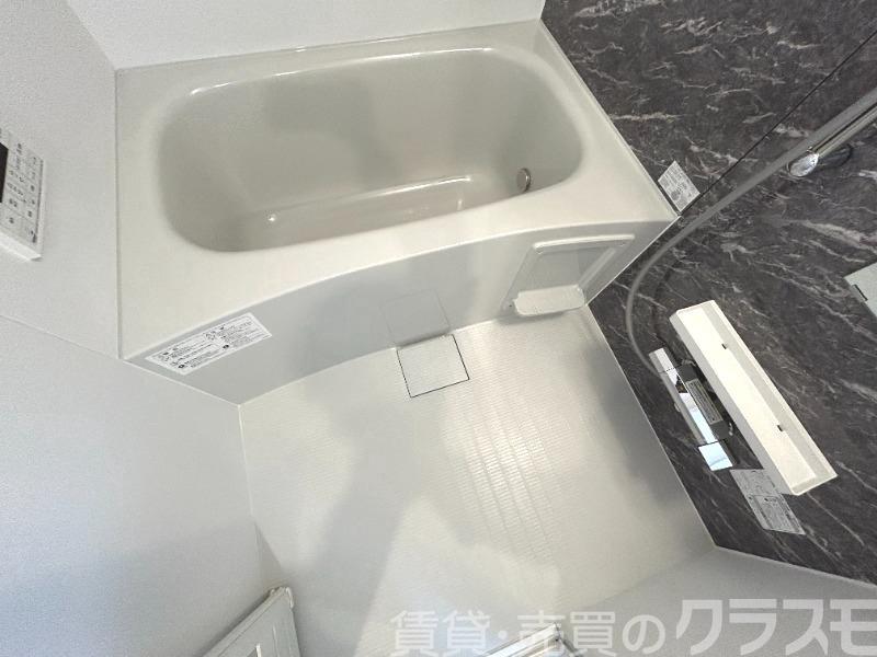 バス・シャワールーム　浴室乾燥機＆追い焚き機能付きバス♪