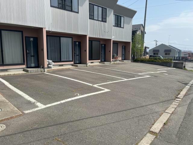 駐車場　駐車場