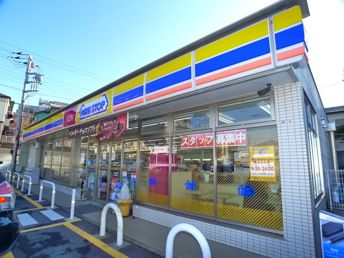 コンビニ　ミニストップ（コンビニ）まで166m