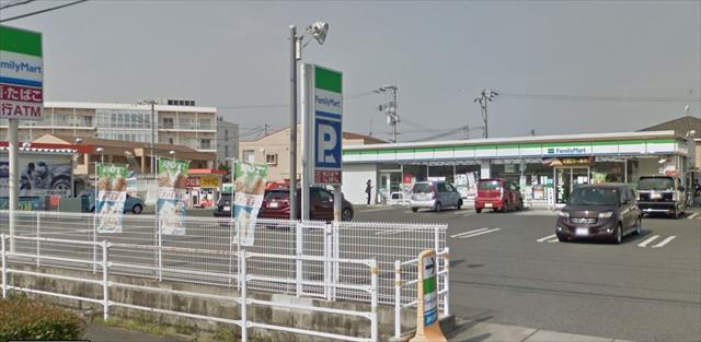 コンビニ　ファミリーマート（コンビニ）まで311m