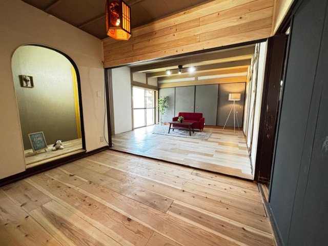 居室・リビング　洋室にしてかつおしゃれ空間にしあげております