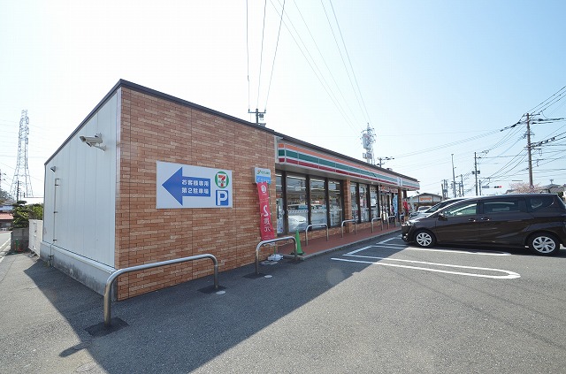 コンビニ　セブンイレブン 八幡上ノ原店（コンビニ）まで855m