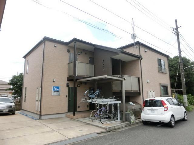 建物外観　閑静な住宅街に建つオシャレなアパートです。