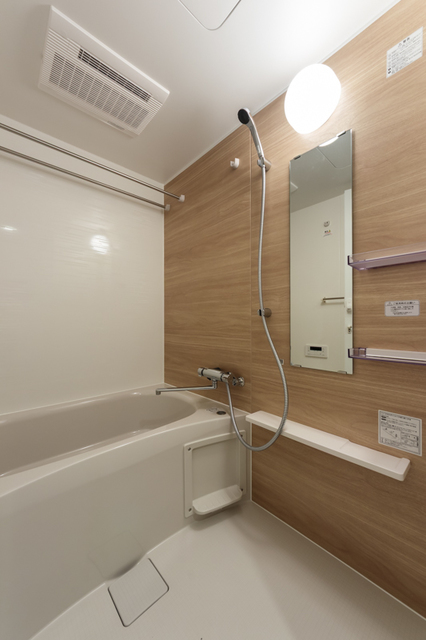 バス・シャワールーム　※写真は同タイプ住戸です。