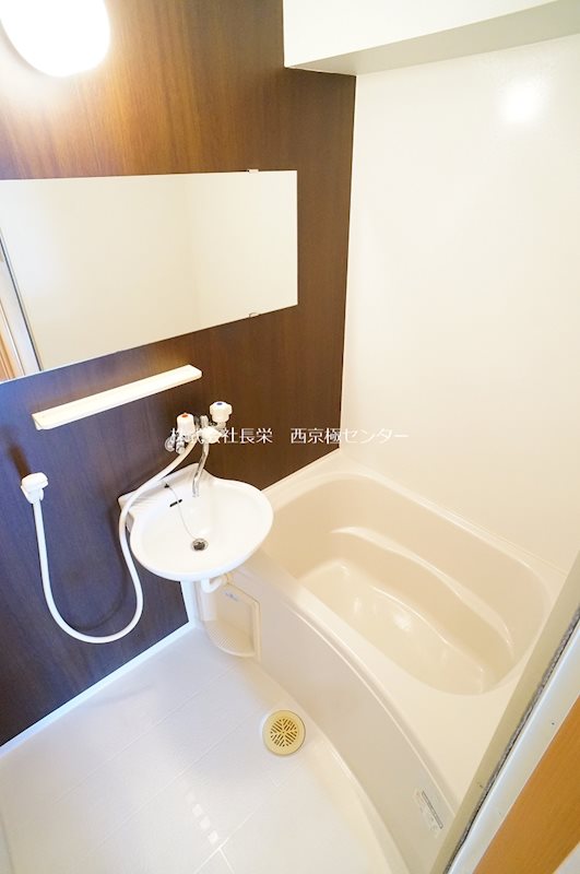 バス・シャワールーム　※同タイプ別部屋写真