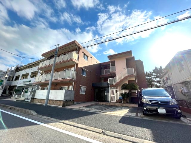 建物外観　おしゃれな外観