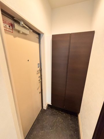 玄関　同物件、別号室の参考写真です。