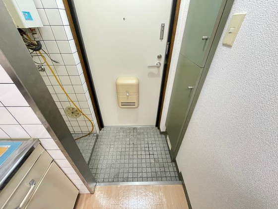 玄関　※別部屋の写真です
