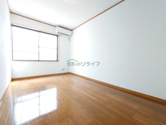 パークハイツIIの居間写真
