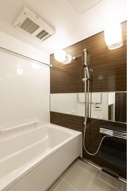 バス・シャワールーム　別のお部屋の写真です