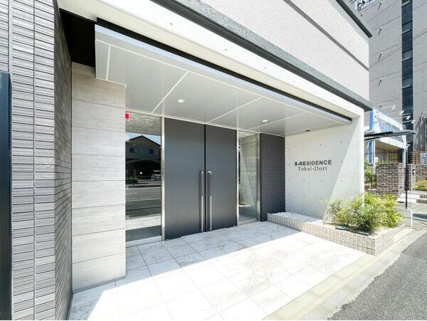 エントランス　初期費用分割可★ご希望の場所まで無料送迎サービス付♪