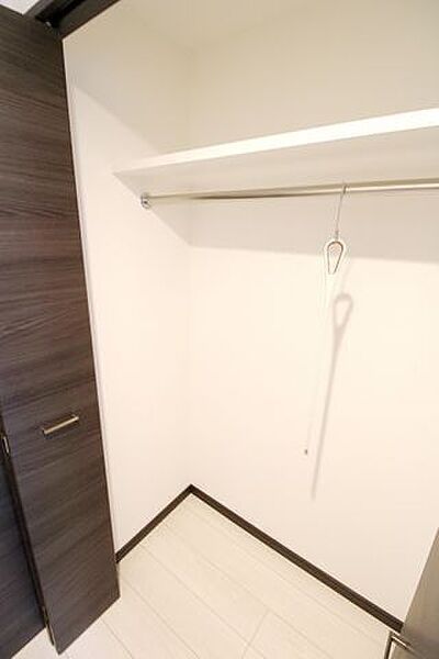 収納　（別タイプ参考写真）ジェノヴィア板橋本町IIIスカイガーデン　板