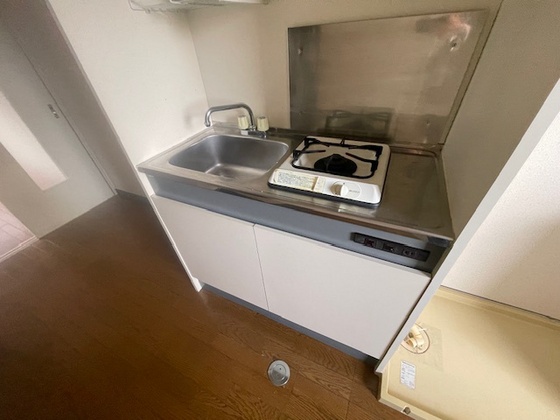 キッチン　※別部屋の写真です