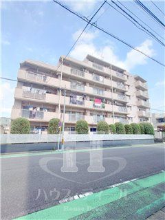 建物外観　外観は落ち着いています