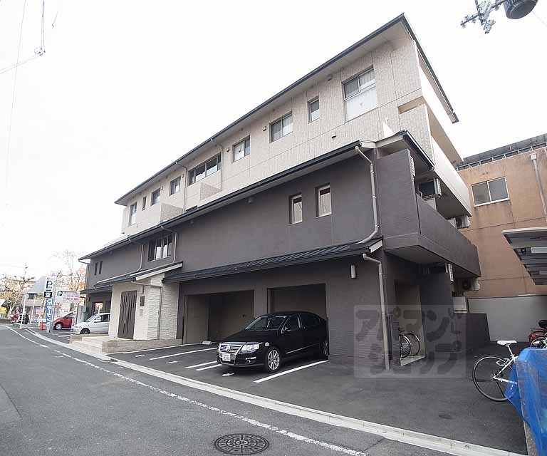 セレーナ白梅町の外観写真