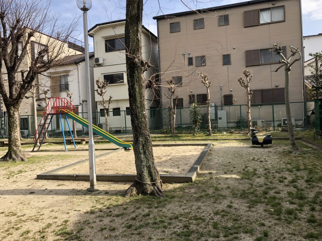 公園　熊野町1丁目児童遊園（公園）まで249m