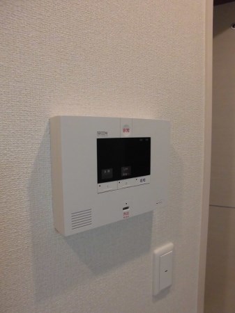 セキュリティ　来訪者の姿が確認できます。