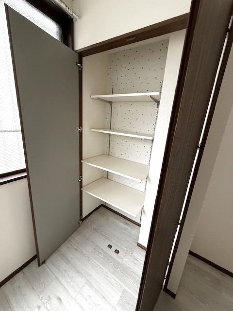 収納　内見・ご案内出来ます。ご一報下さい。