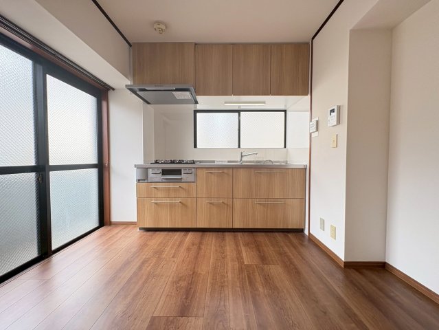 ゴーディ甲子園1番館の居間写真