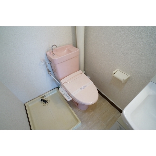 萬平ビルのトイレ写真